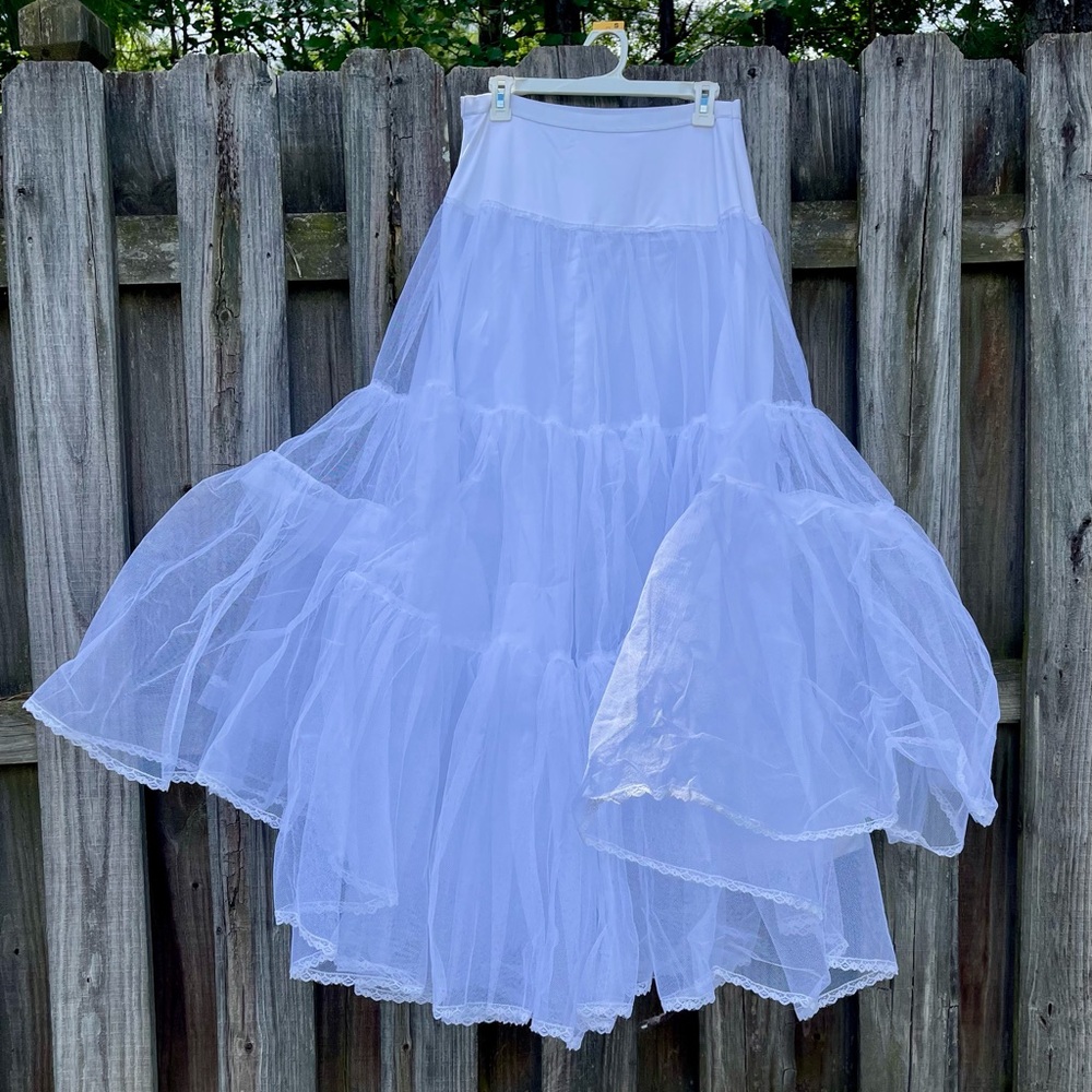 NEVER USED! David’s Bridal White Large Petticoat